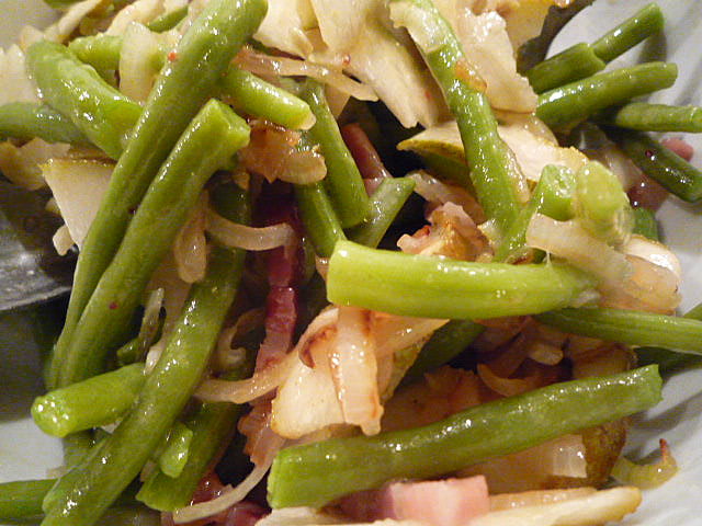 Bolli&amp;#39;s Kitchen: Salade d&amp;#39;haricots verts au lard et au poires ...