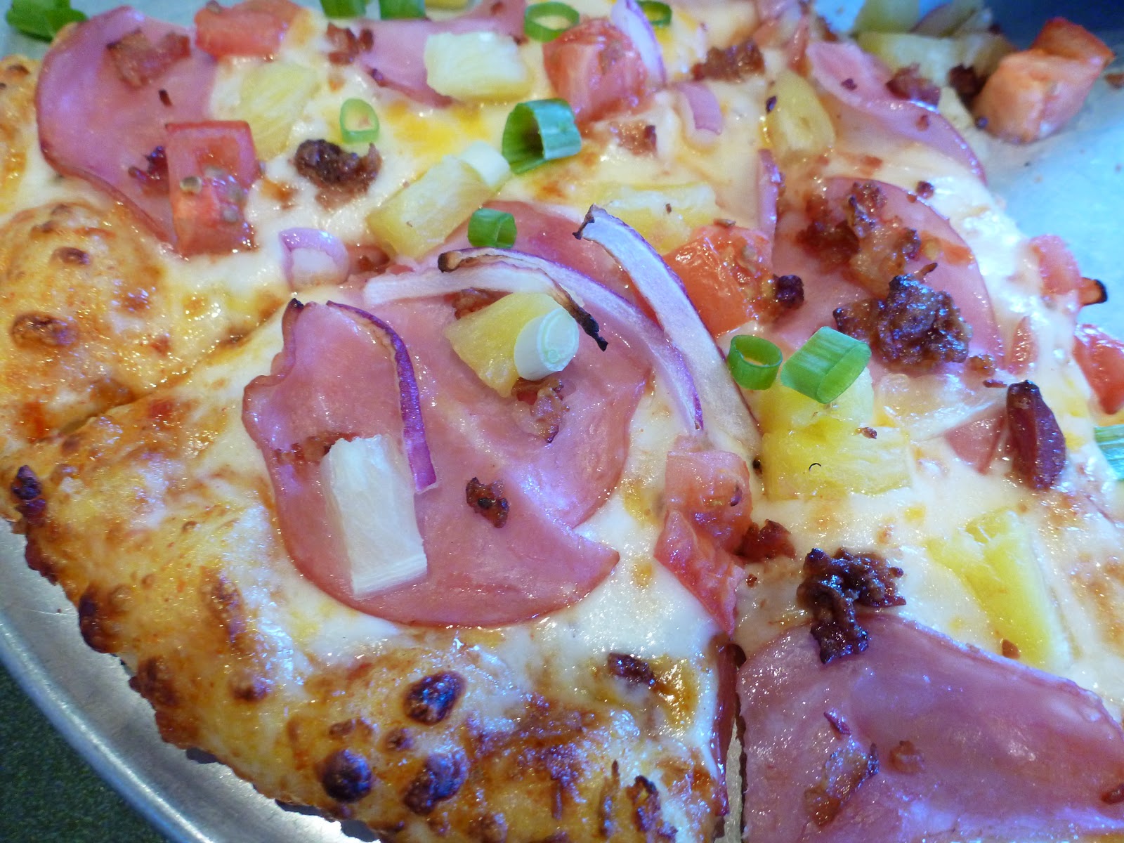 HEY!....IT'S MARJ round table pizza