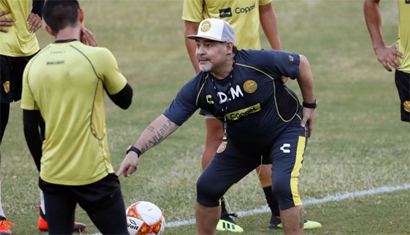 Get Maradona Queen Pictures