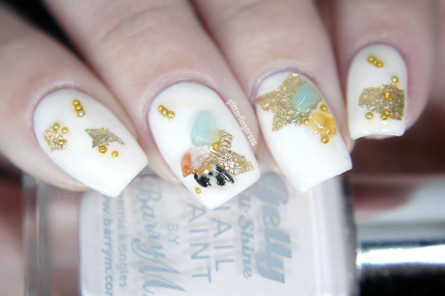 Nail Art with Stones Glitterfingersss in english