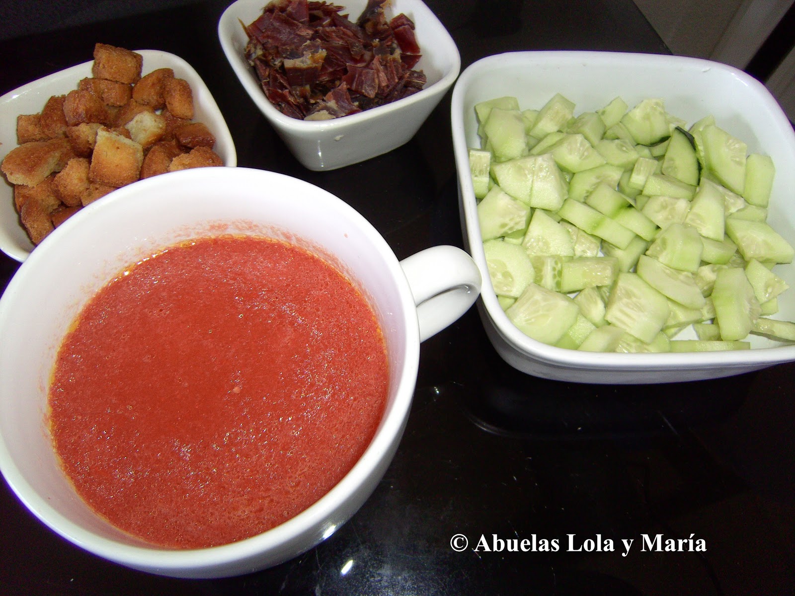 Abuelas Lola y María: GAZPACHO ANDALUZ