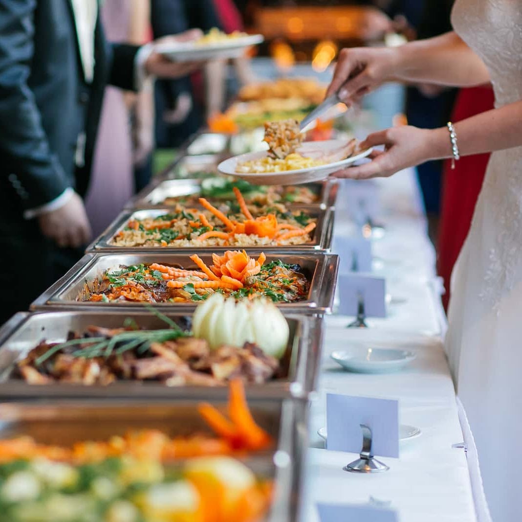 How to Make Your Catered Summer Event a Success