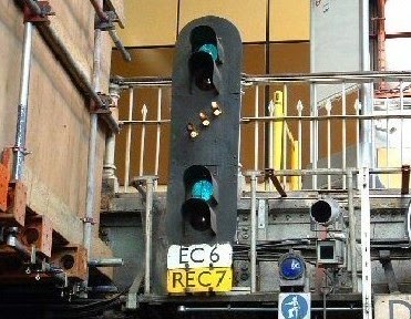A Tube User's Travels: LU Signalling