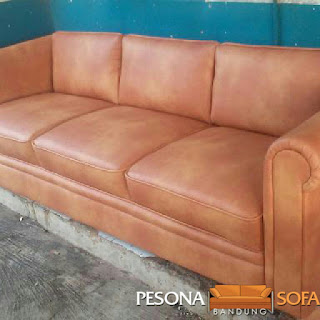 service sofa di bandung