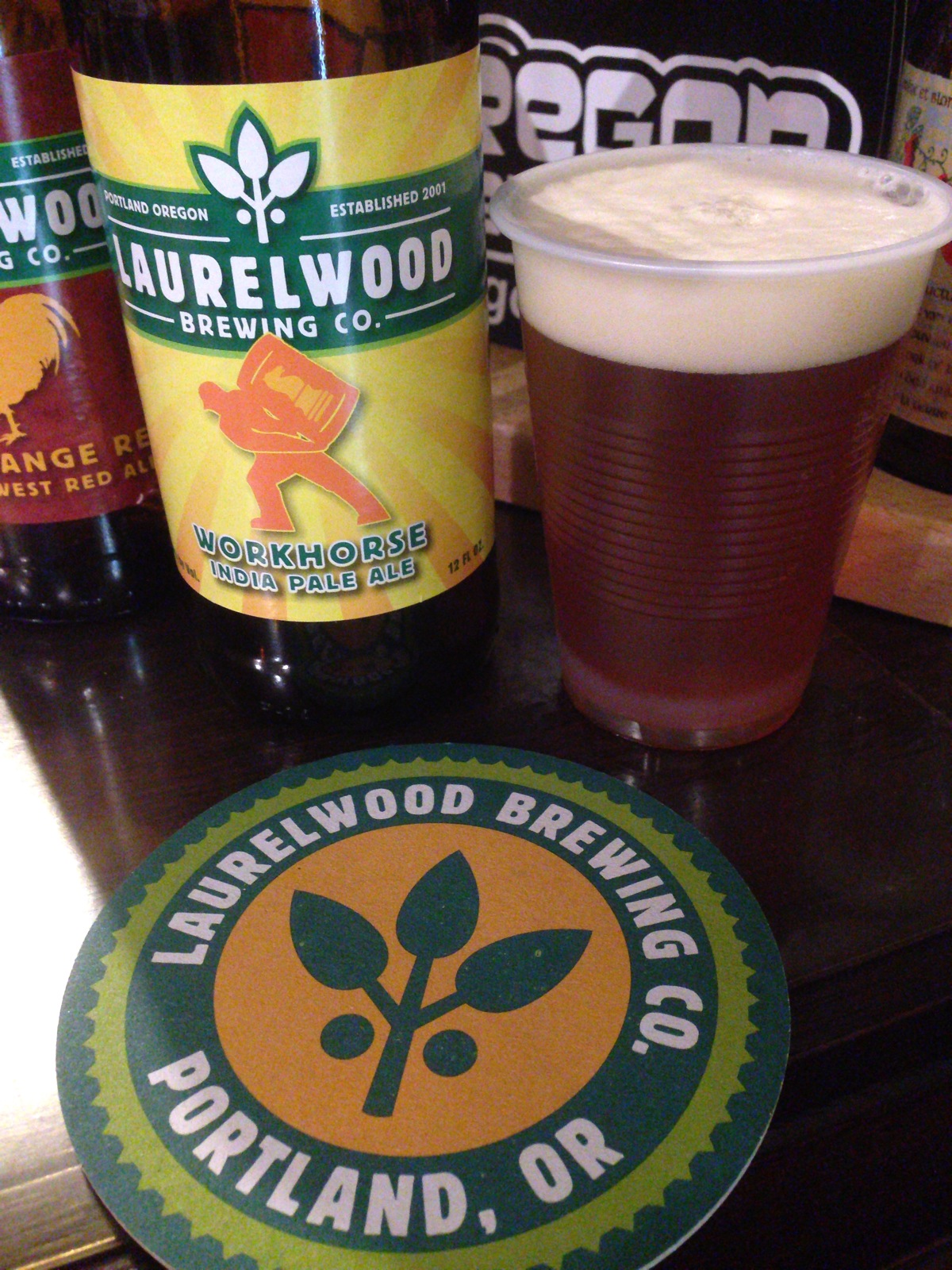 Laurelwood Brewing「Workhorse IPA」（ローレルウッド「ワークホースIPA」） 【ビール定点感想・レビュー】びーるのみたい。