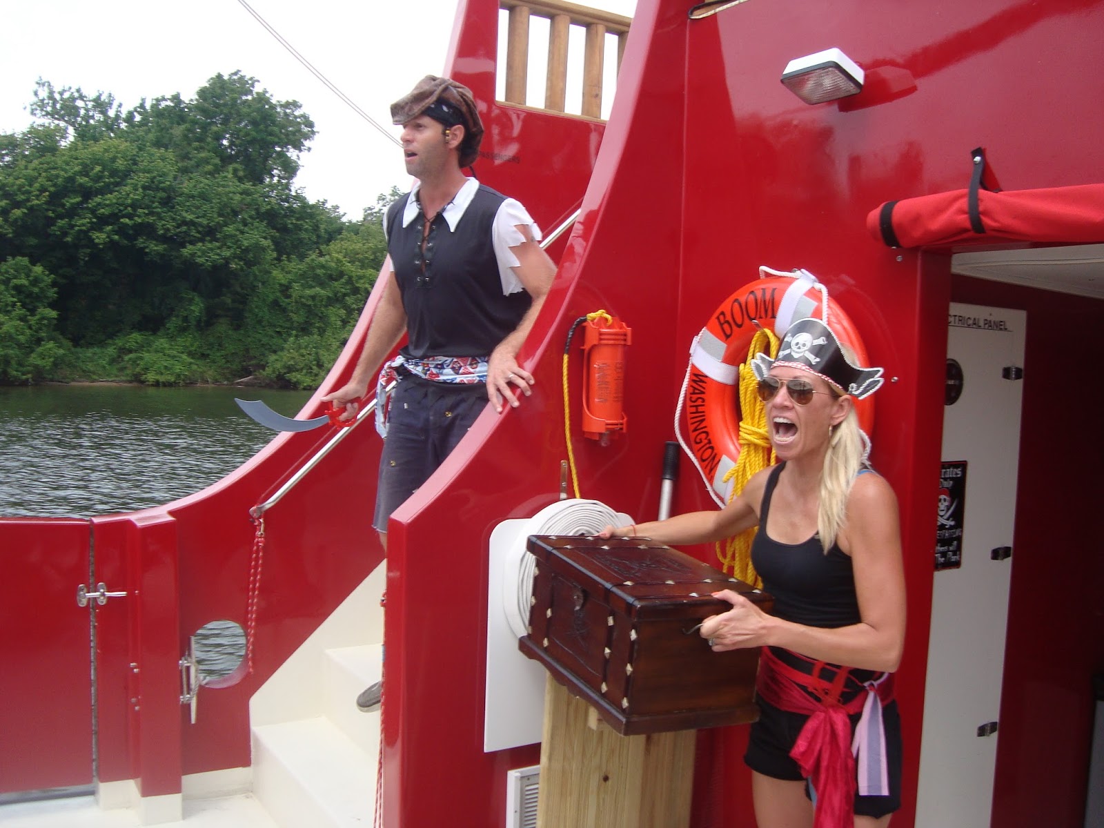 Family Fun In Md And Beyond Boomerang Pirate Ship Nw Dc