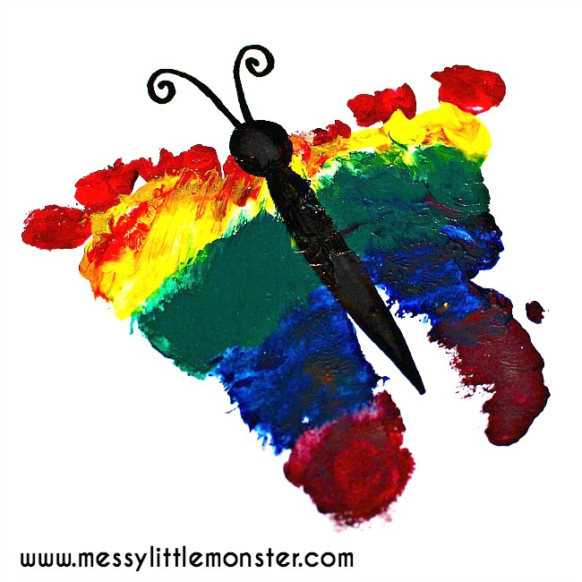 Rainbow craft ideas for kids - Rainbow footprint butterfly. 