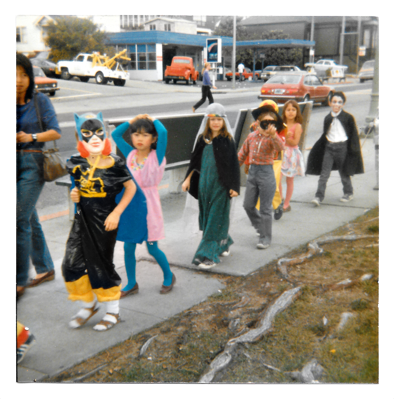 Mystery Snapshot Adventure Trick or Treat Halloween in Piedmont in