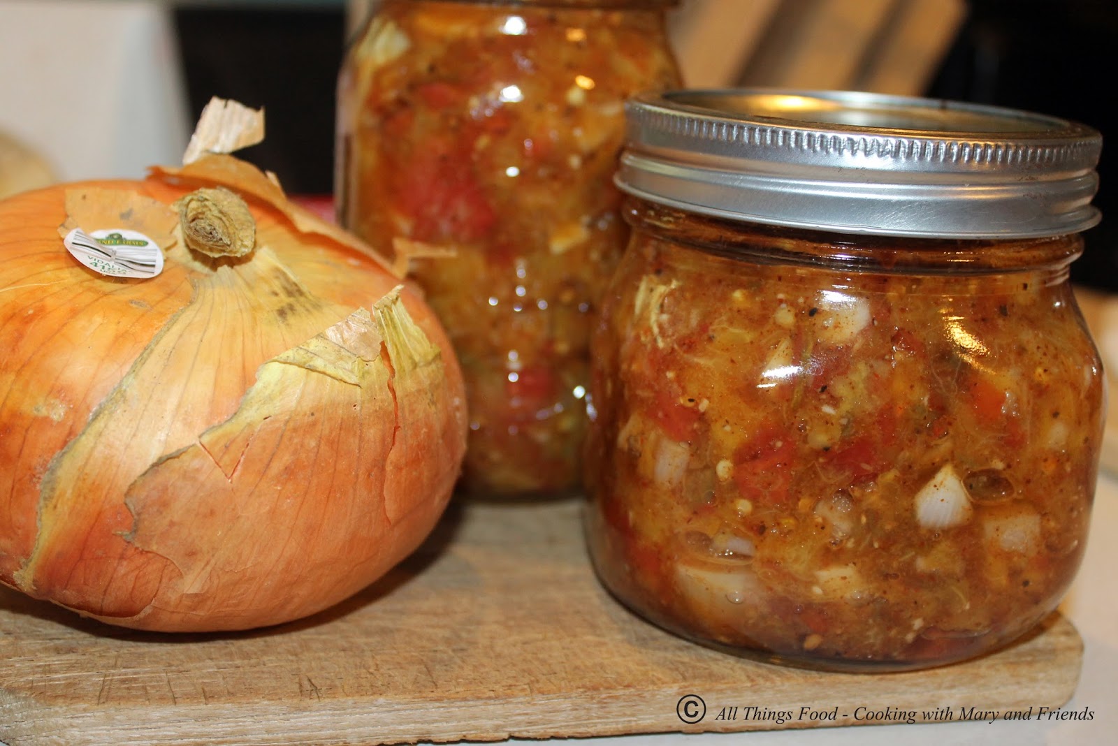 Cooking With Mary and Friends Vidalia Onion and Peach Salsa