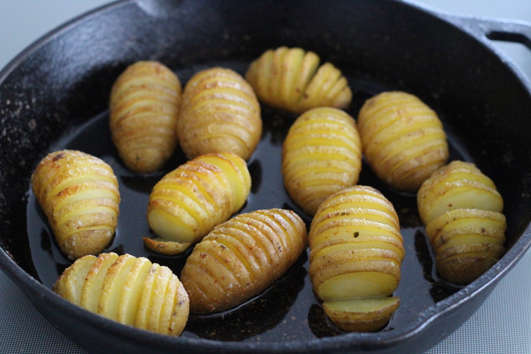 Les "hasselback potatoes" de Yotam Ottolenghi