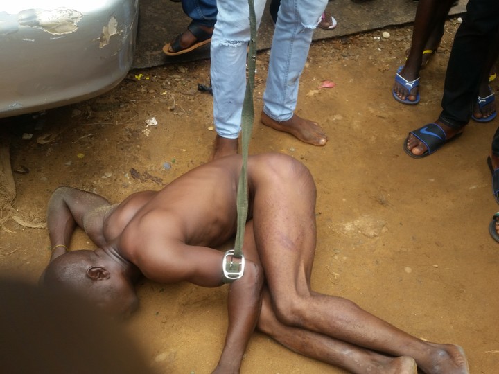Man Who Was Allegedly Caught Stealing Phone In Onitsha -6400