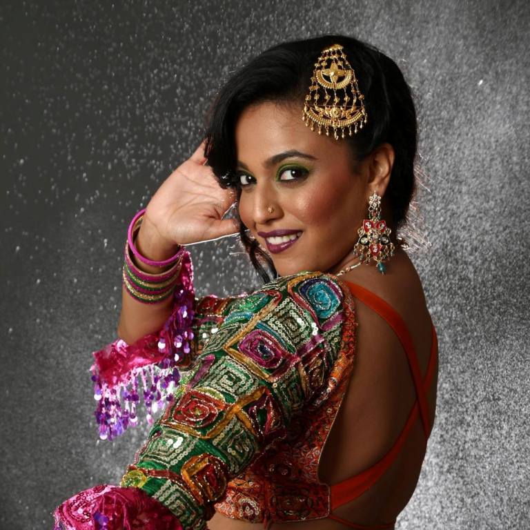 Swara Bhaskar Hot DP Images - Viral WhatsApp Images
