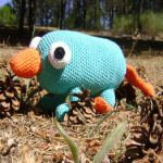 ¨http://conmismanosmaniosas.blogspot.com.es/2014/08/amigurumi-perry-el-ornitorrinco.html