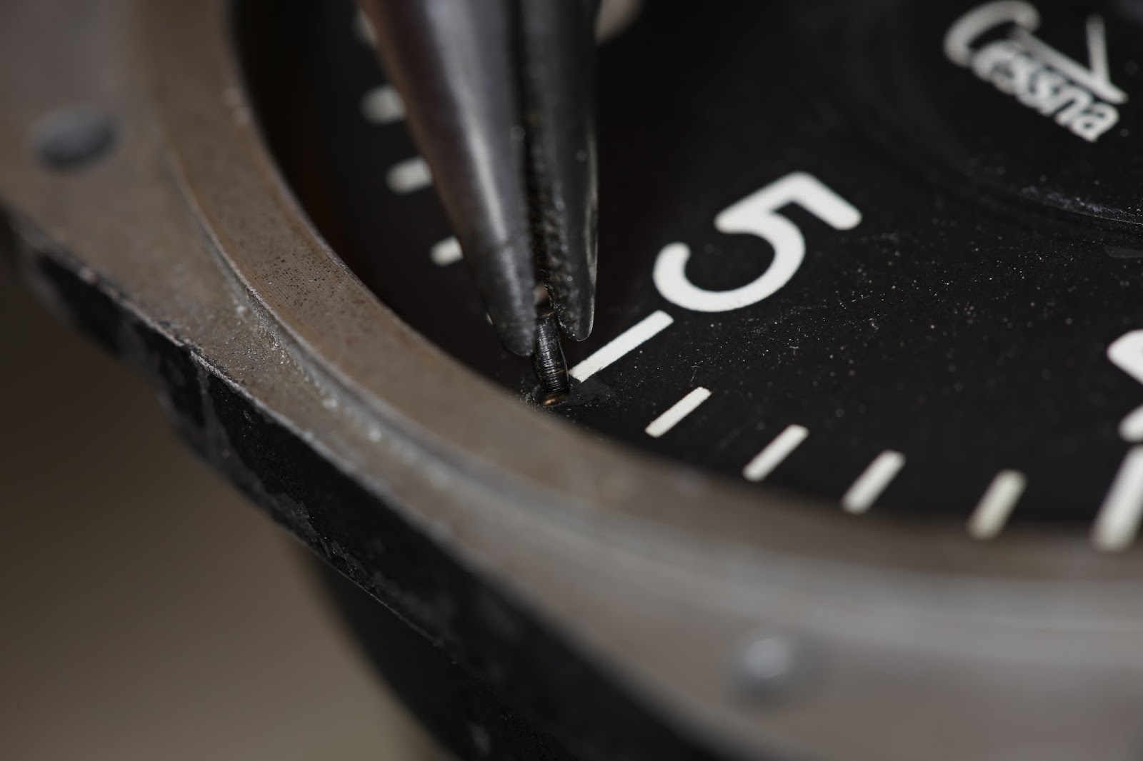 VE2GYA 1964 Cessna Altimeter disassembly, repair and reassembly