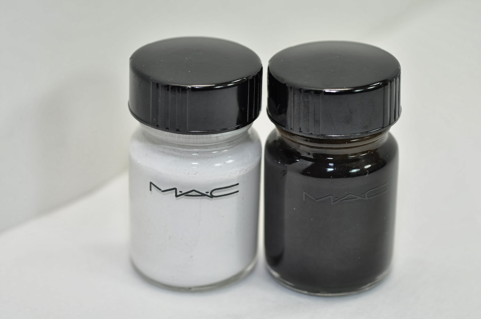 MAC Rick Baker Halloween Collection Swatches, Review The Shades Of U