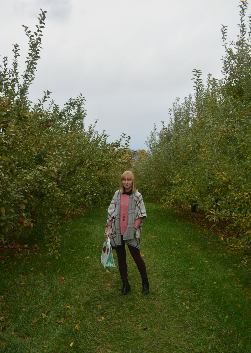 Styling a Plaid Cape for Apple Picking | Organized Mess