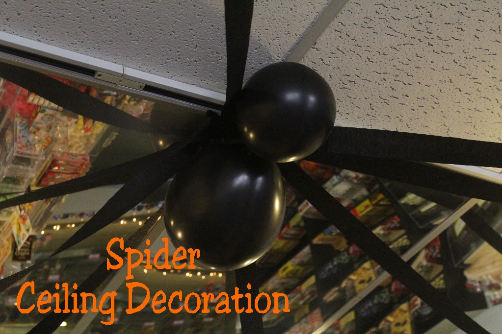 DIY Party Mom Easy Spider Ceiling Decoration