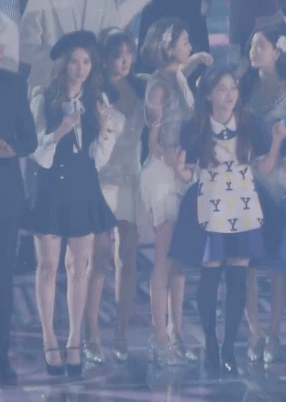어제자 레드벨벳 놀리는 소녀시대ㅋㅋㅋ | 인스티즈