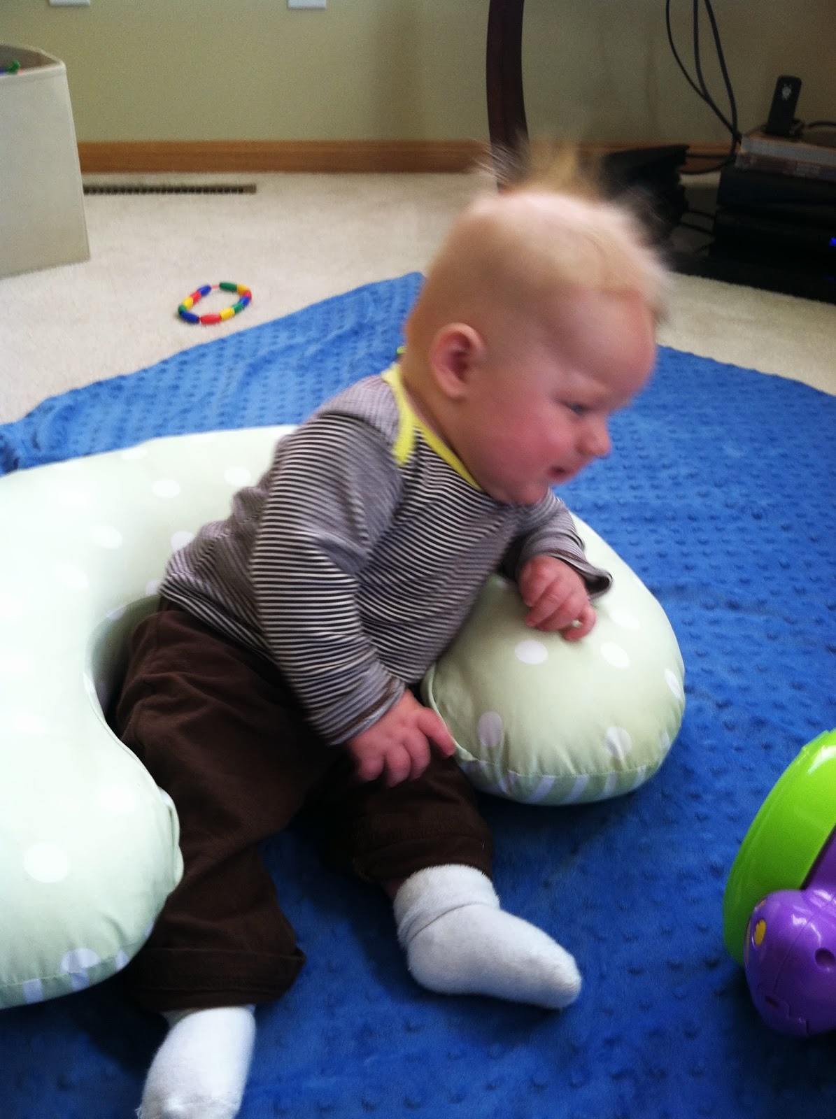 Mommy's First Year The Mombo Nursing Pillow vs The Boppy