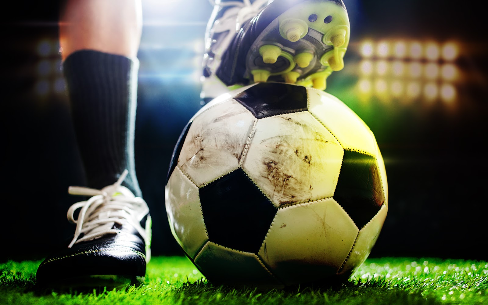 Futbol Duvar Kağıtları Football WallPaper HD Masaüstü Resimleri
