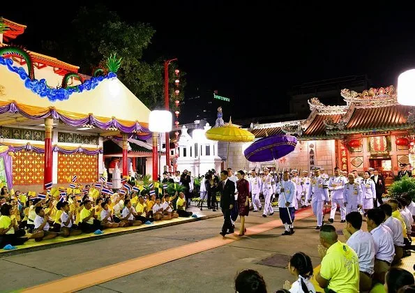 Thai King Maha Vajiralongkorn and Queen Suthida visited Yaowaraj and Mangkorn Kamalawas Temple and Thienfah Foundation Hospital