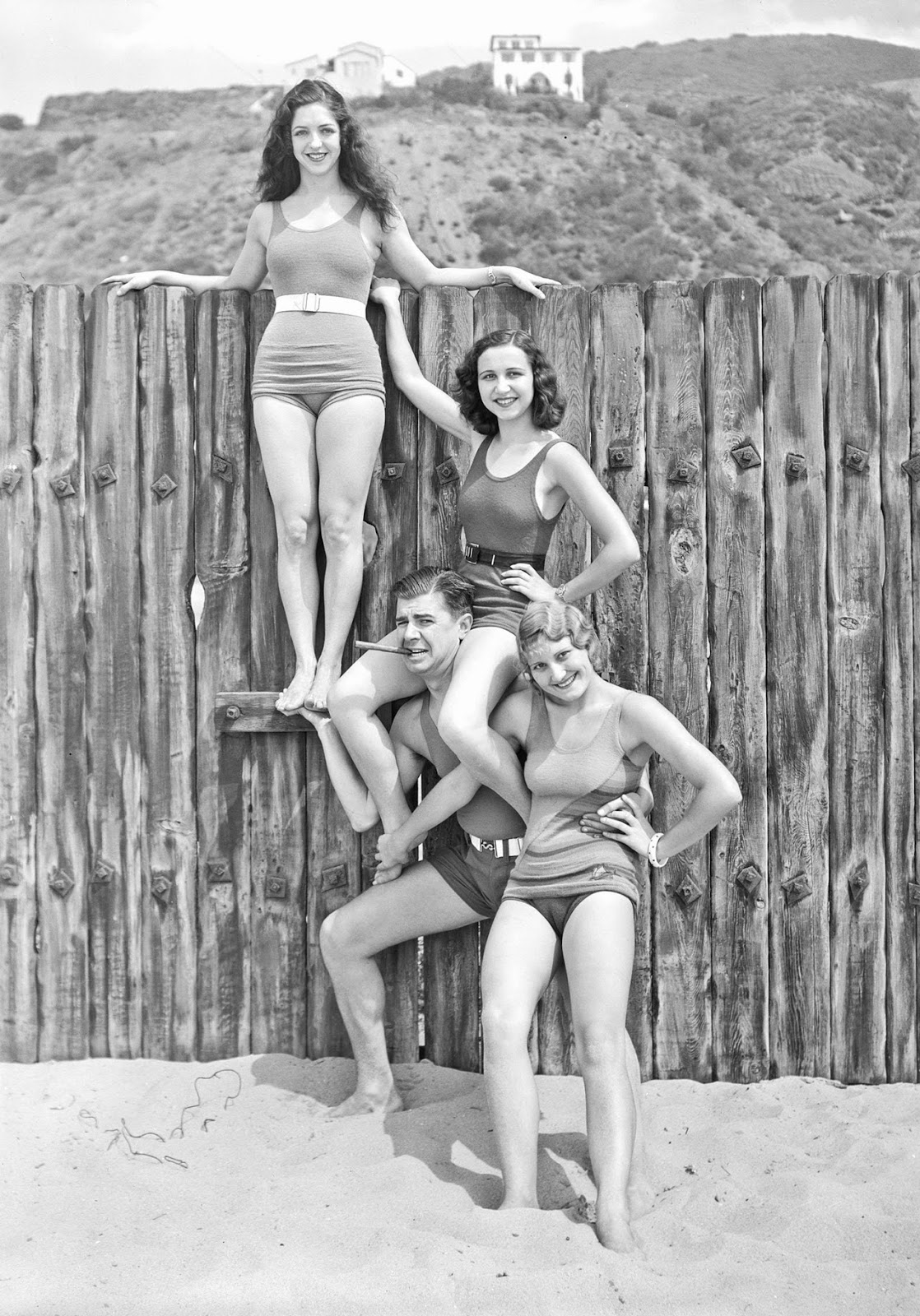 Ken Murray And Paramount Girls At Malibu La Costa 1931 Vintage Everyday.