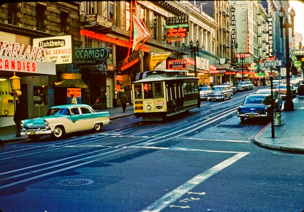 40 Beautiful Vintage Color Photographs That Capture Street Scenes of ...