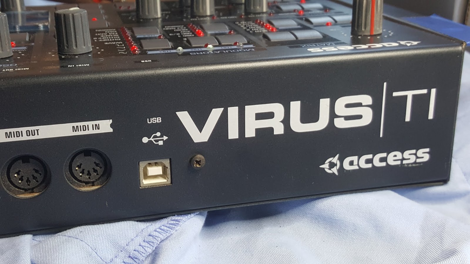 JonDent Exploring Electronic Music Access Virus TI Teardown