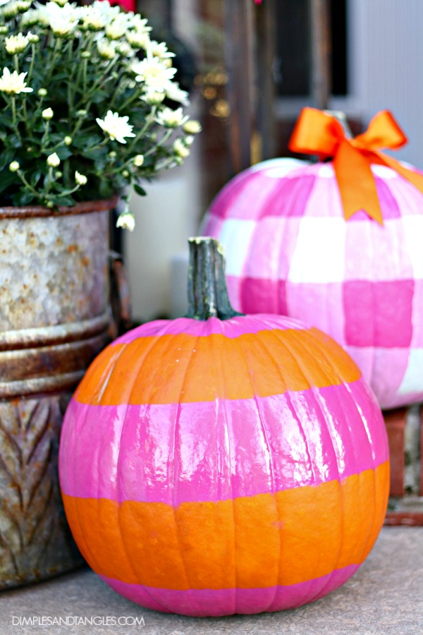 FALL FRONT PORCH DECORATIONS USING HOT PINK AND ORANGE Dimples and