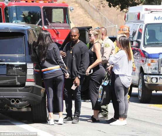 Kanye West, Khloe K & Kylie rush to be with Kris Jenner at car crash scene (photos) 