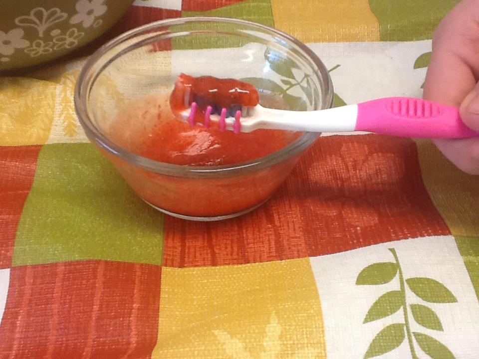 Thrifty Chicky 28 Strawberry Teeth Whitening Treatment