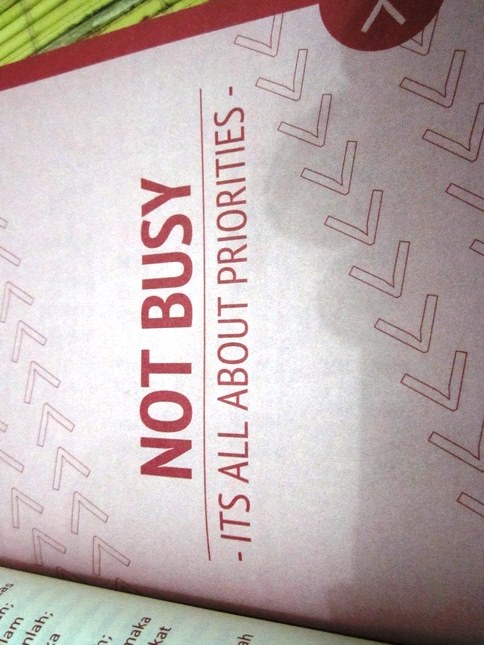 Resensi Buku Ubah Lelah Jadi Lillah Penggambar Resensi Buku Ubah Lelah Jadi Lillah Penggambar