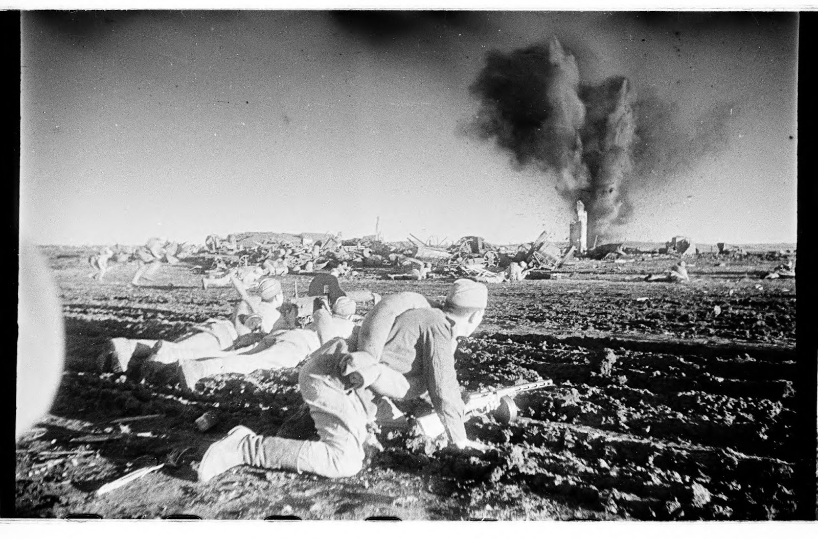 Нападение вов. Атака Советской пехоты 1941-1945.