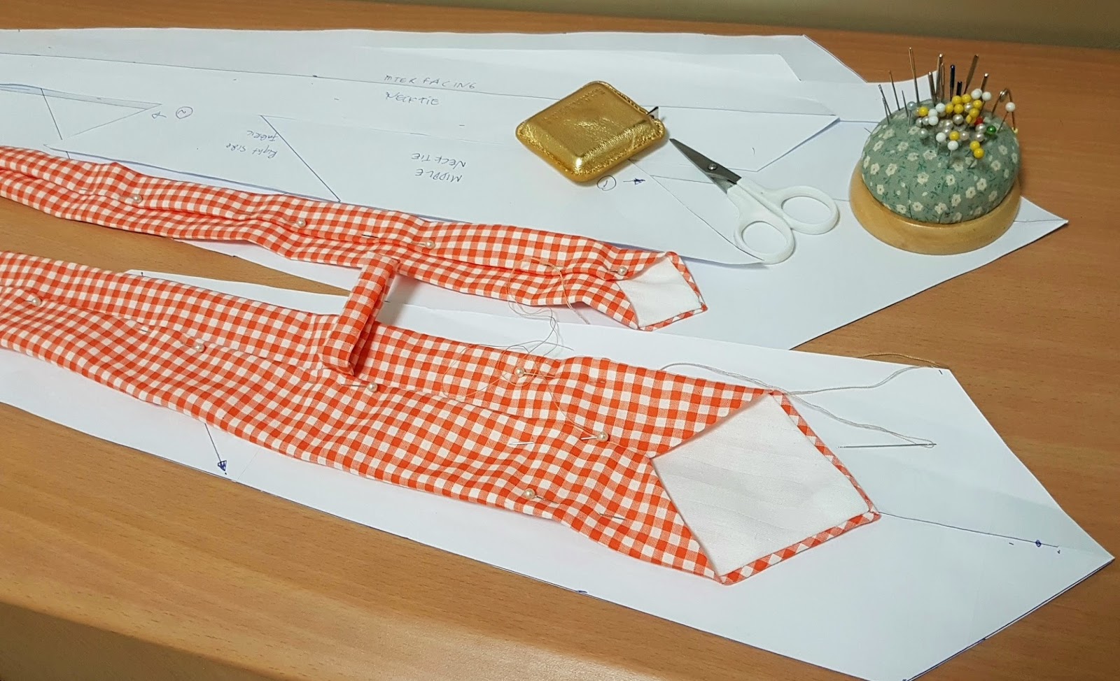 how to tie a long shirt in the front