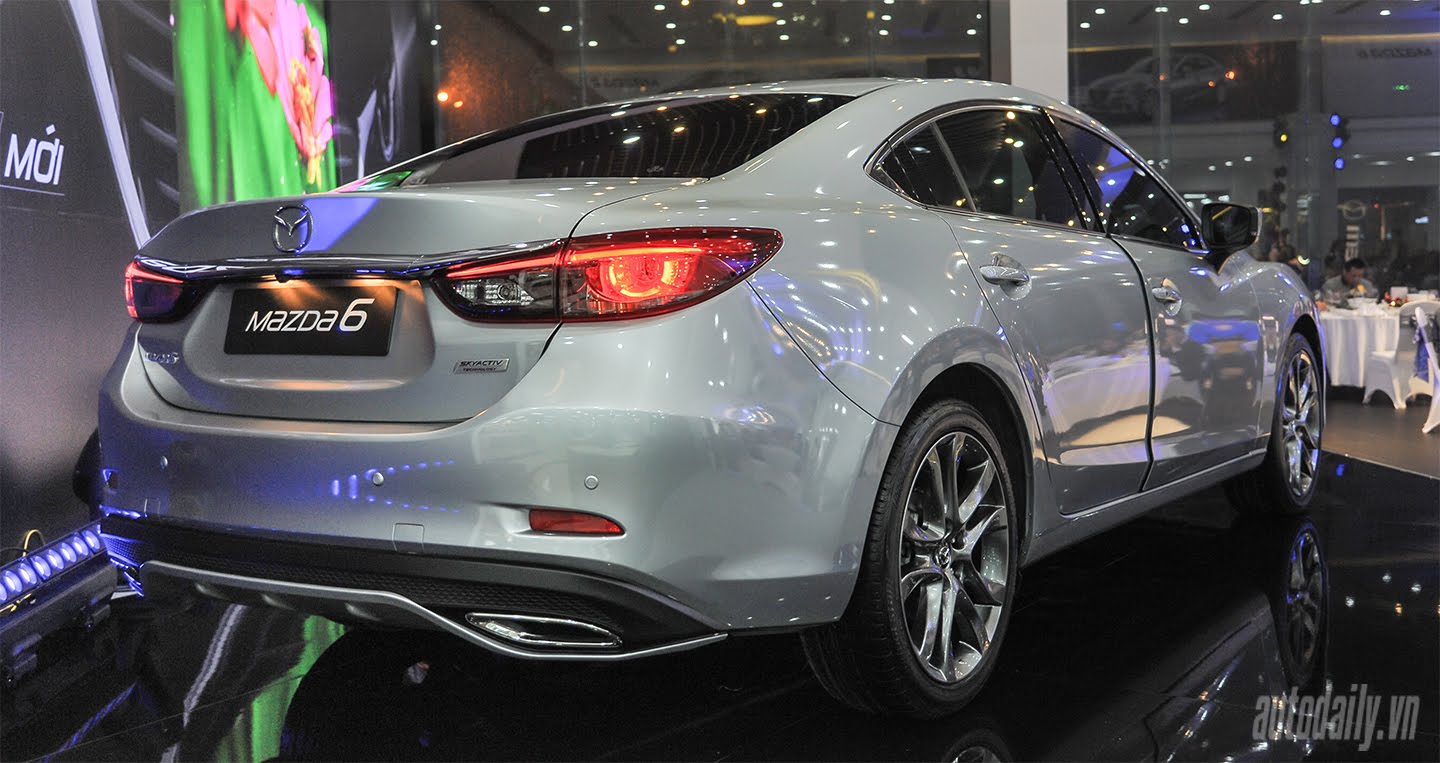 Mazda 6 2.0 F/L 2019 Luxury (Số tự động) - Màu Bạc