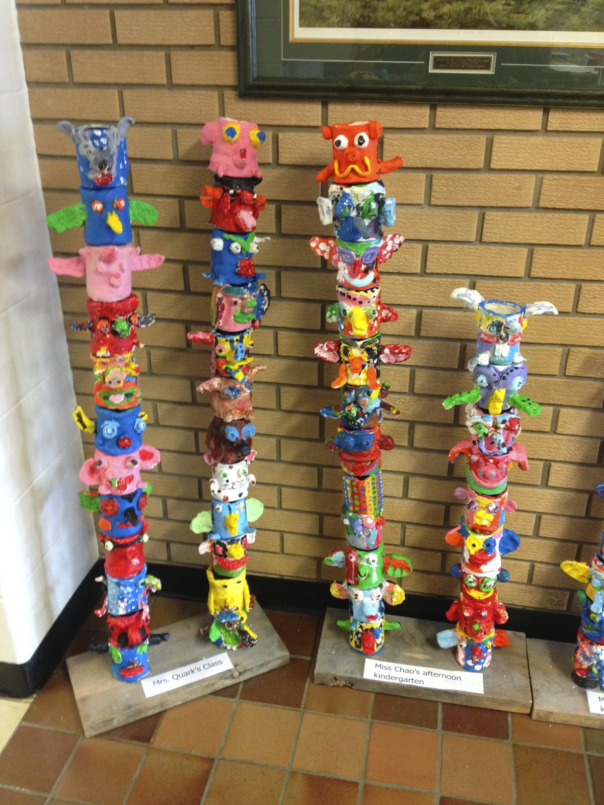 Karenmccallum PATRICIA HEIGHTS CLAY TOTEM POLE DISPLAY karenmccallum-patricia-heights-clay-totem-pole-display