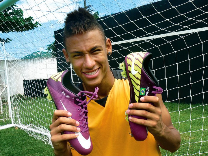 What Size Shoe Does Messi Wear What Size Shoe Does Messi Wear