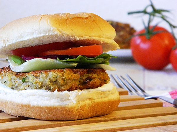 Dr Ola&amp;#39;s kitchen: Vegetarian Burger. Vegetarischer Burger. برجر نباتي ...