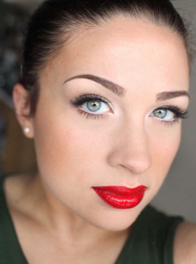 Lindsay Schott Wearing Red Lipstick