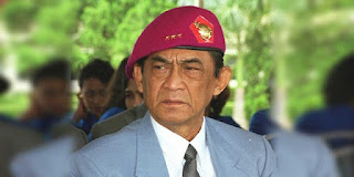 JANGAN TAKUT! Laporkan Kepada saya jika ada yang menghalang-halangi tindakan para guru. Saya akan bereskan! - Cerpen45 JANGAN TAKUT! Laporkan Kepada saya jika ada yang menghalang-halangi tindakan para guru. Saya akan bereskan! - Cerpen45