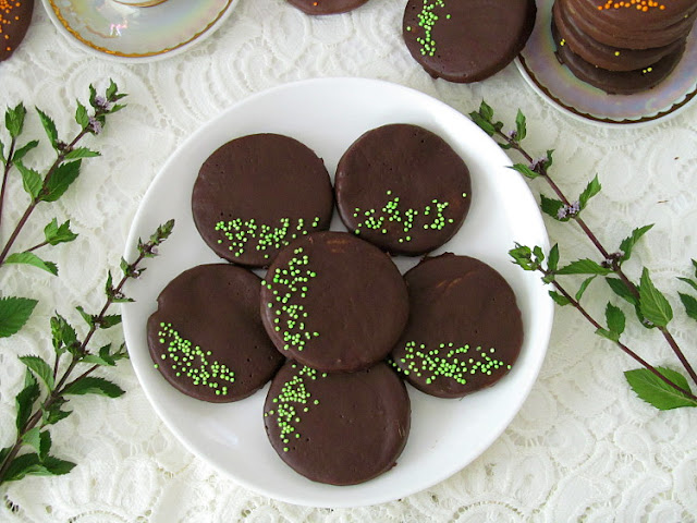 Мятное печенье в шоколаде (Mint cookies in chocolate)
