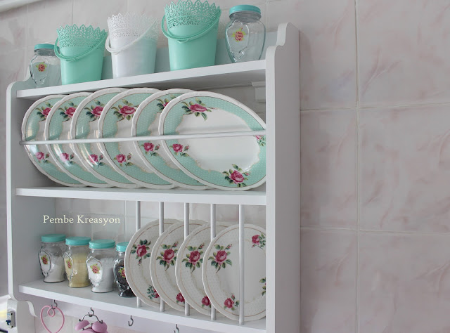 terek-mutfak-rafı-modası-sergen-nitelik-mobilya-ikea-raf-terek-mutfak-dekorasyonu-mint-dekorasyon-vintage-shabby-chic-karaca-home-rose-garden-home-mutfğım-blogger-mutfak-tasarım-dizayn-tasarımcı-terek-modelleri-2016-2017-2018