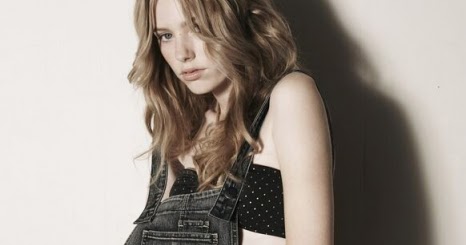 Anthea Page: Anthea Page by Scott Lowe