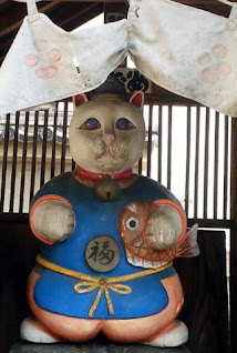 青梅市の住吉神社　恵比寿猫