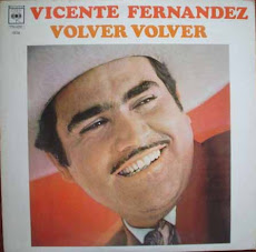 Vicente Fernández canta "Volver, volver, volver"