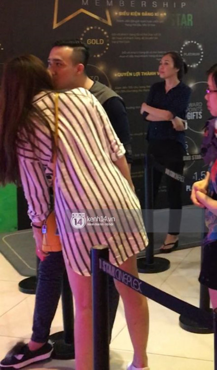 Tin nong showbiz: Tran Thanh - Hari Won khoa moi nong bong noi cong cong, Pham Huong dap tan tin don cuop nguoi yeu Ha Ho - Anh 2