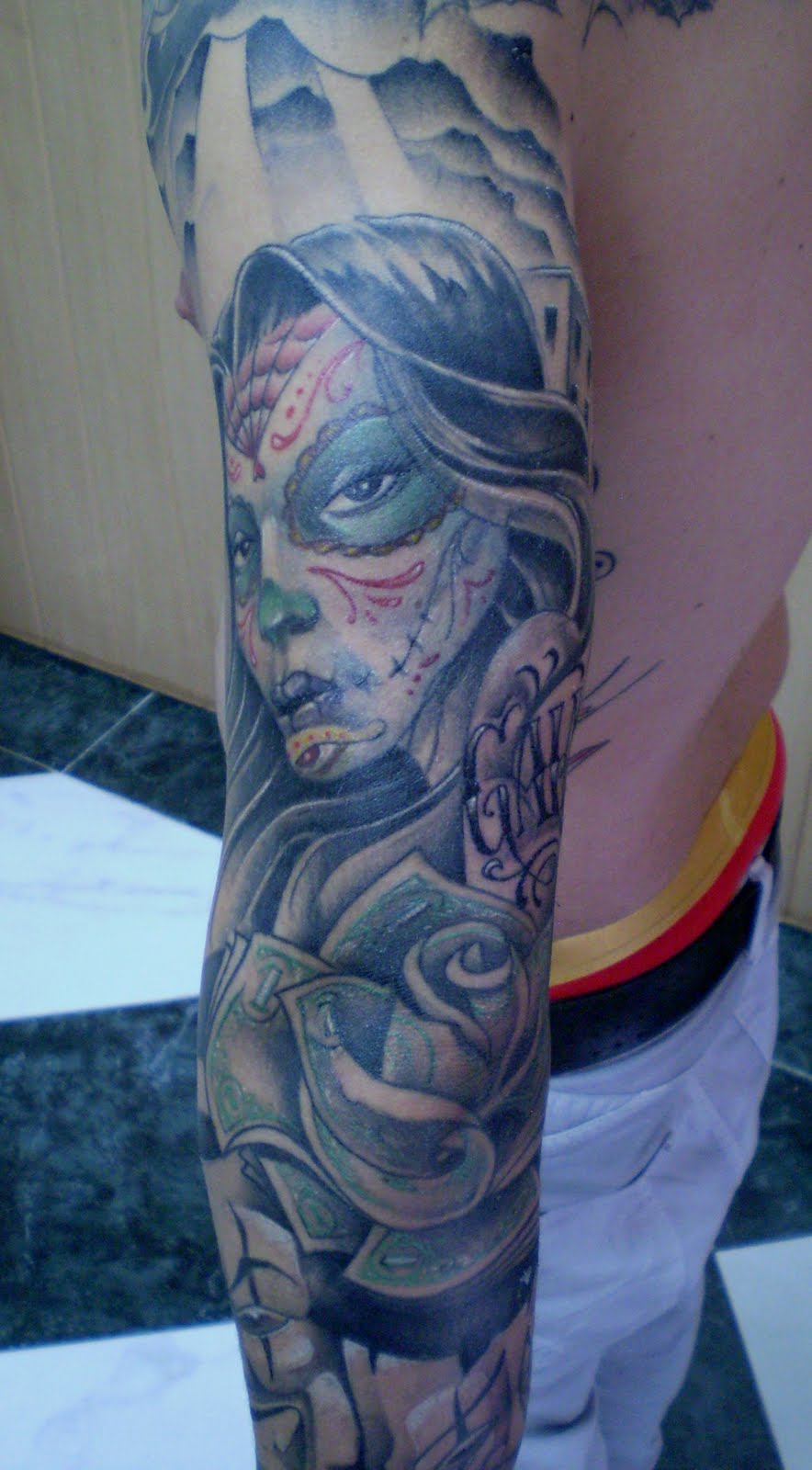 PURA VIDA Tatuajes: Califa style tattoo