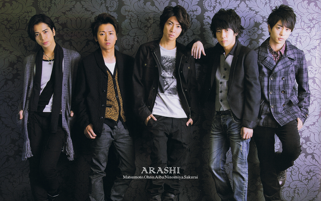 All about K-POP and J-POP: [LIVE] Arashi - Meikyu Love Song & Hatenai Sora