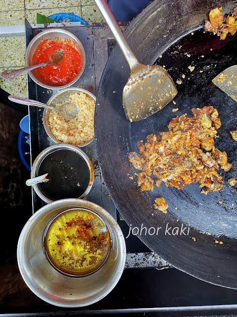 Cha Kue Abun Lontong Goreng 66. Fried Rice Cakes or Char Koay Kak in Batam Cha Kue Abun Lontong Goreng 66. Fried Rice Cakes or Char Koay Kak in Batam