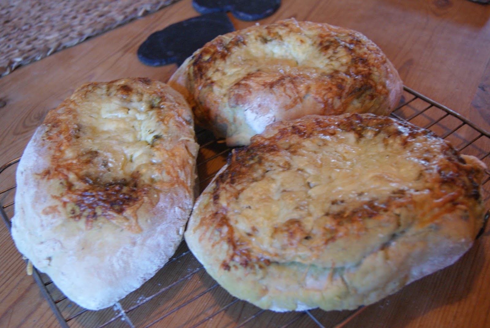 I live, I love, I craft, I am me... Lunch loaves a brief howto and